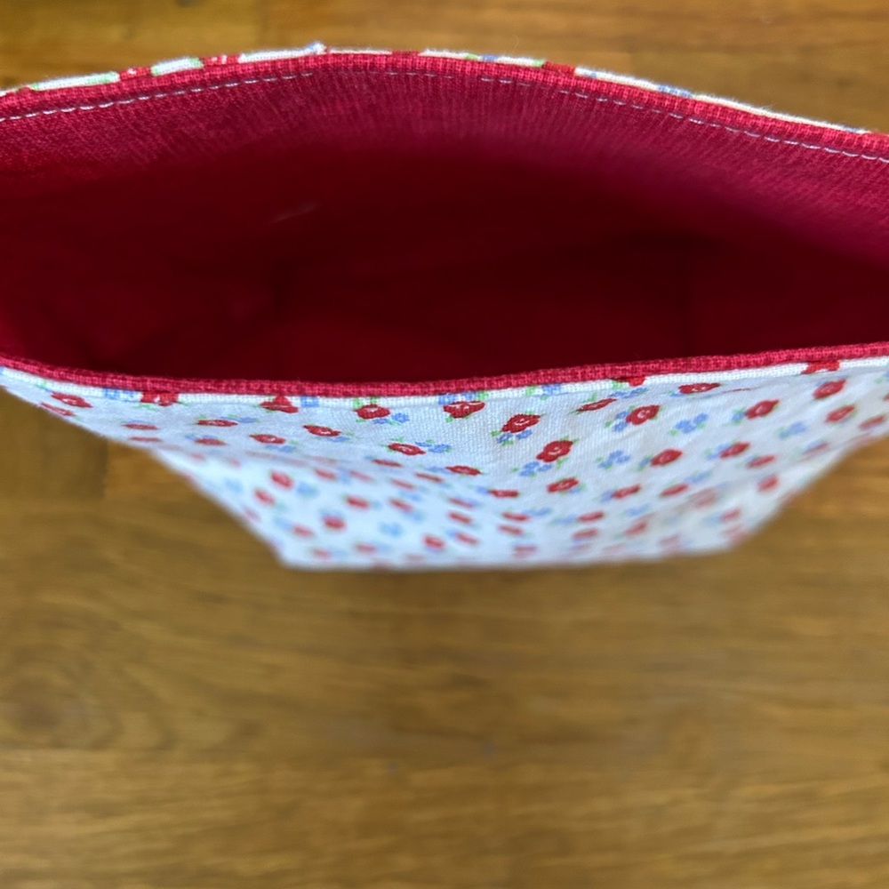 Hand Crafted Red Floral Storage Pouch - Picture 3 of 6